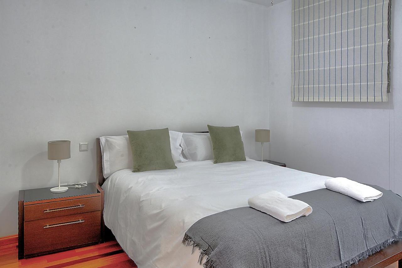 San Bernardo Family Apartment Севилья Экстерьер фото