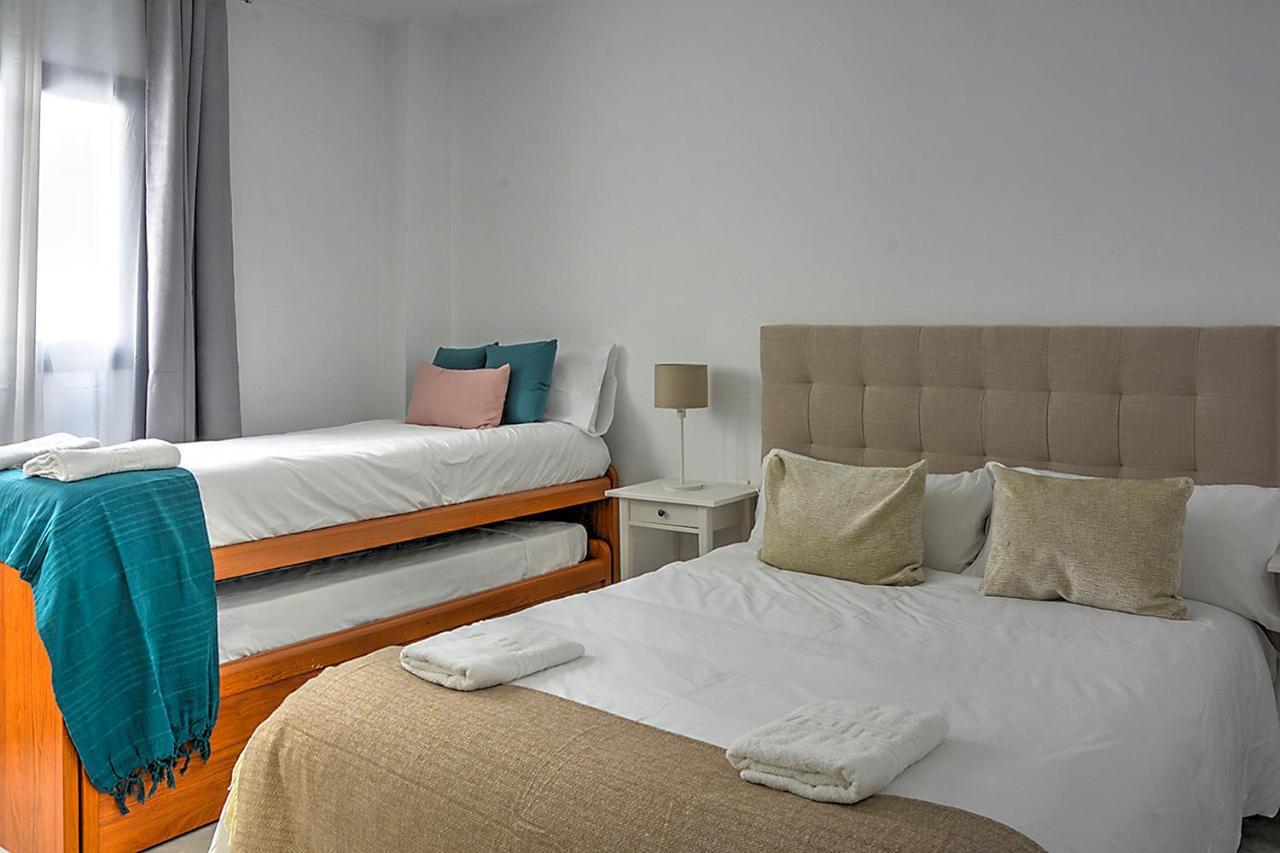 San Bernardo Family Apartment Севилья Экстерьер фото