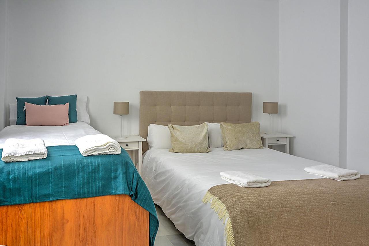 San Bernardo Family Apartment Севилья Экстерьер фото