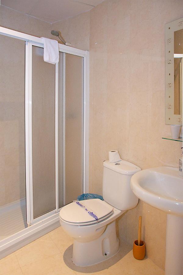 San Bernardo Family Apartment Севилья Экстерьер фото