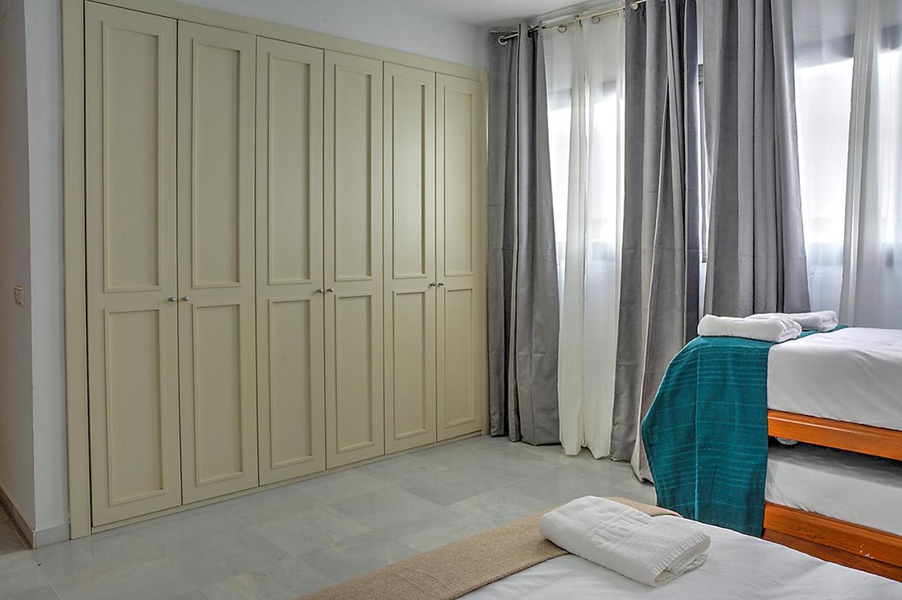 San Bernardo Family Apartment Севилья Экстерьер фото